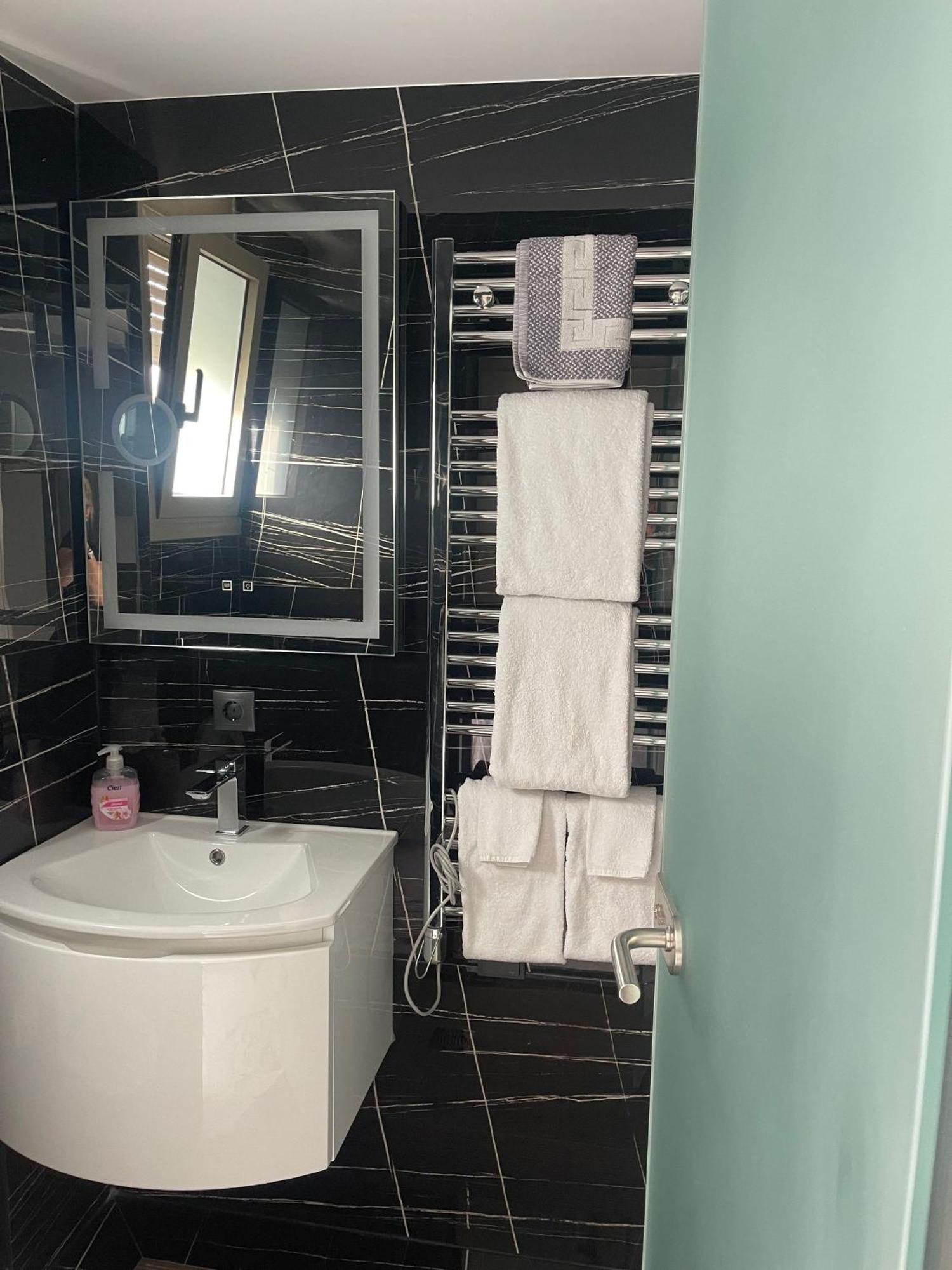Sea View Apartment Patras Luaran gambar