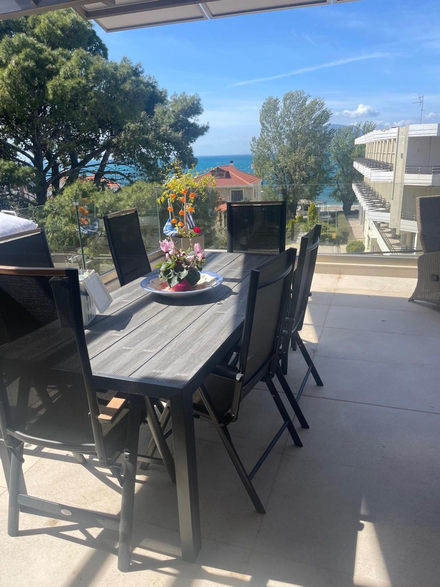 Sea View Apartment Patras Luaran gambar