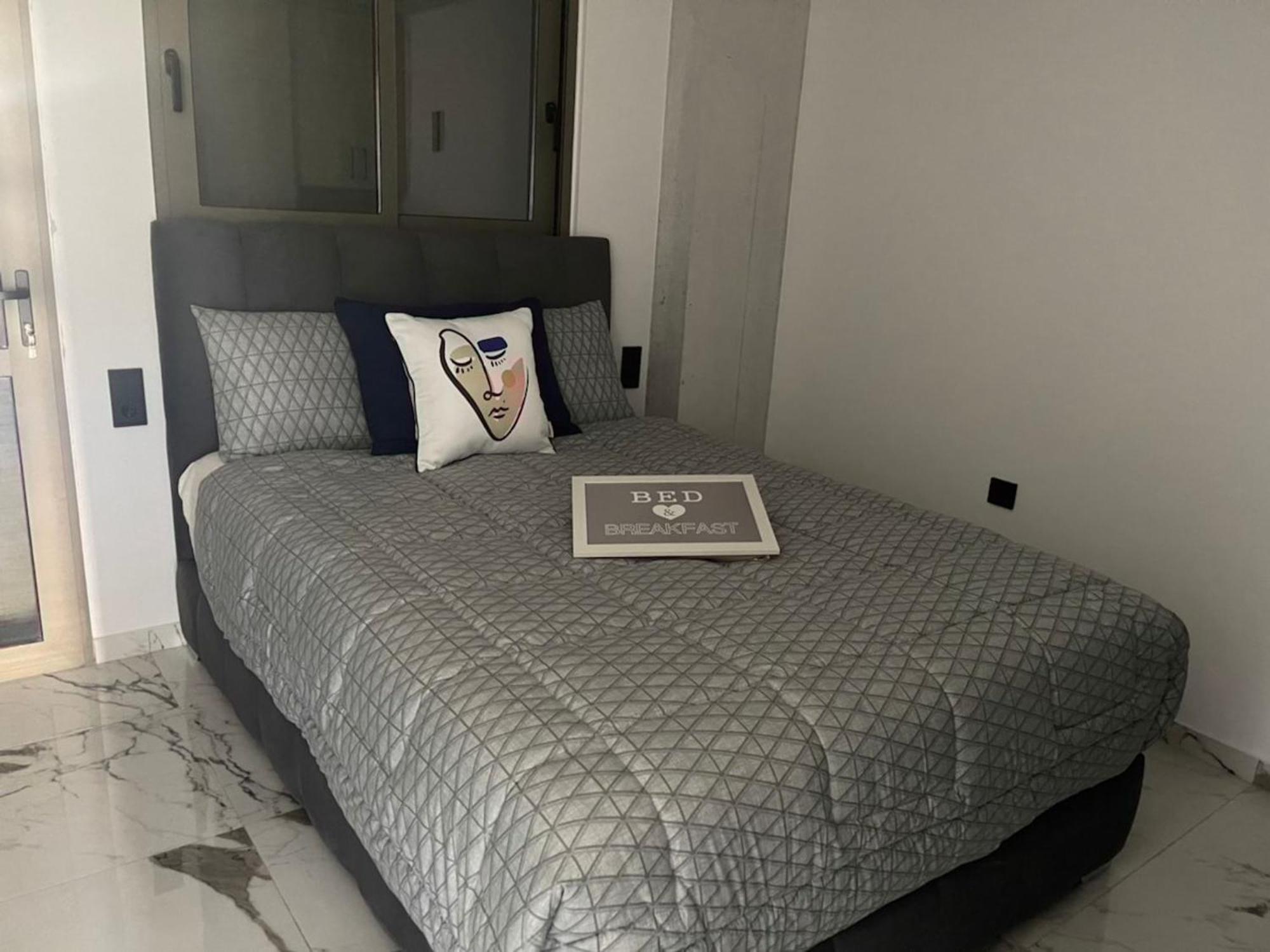 Sea View Apartment Patras Luaran gambar